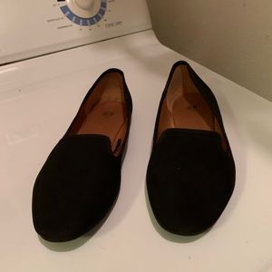 Simple But Classic H&M Black Velvety Loafers